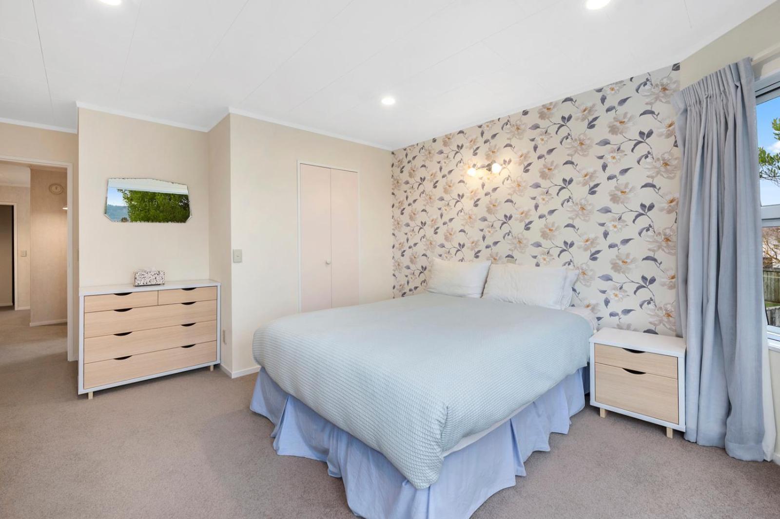The White House - Taupo Holiday Home Екстериор снимка