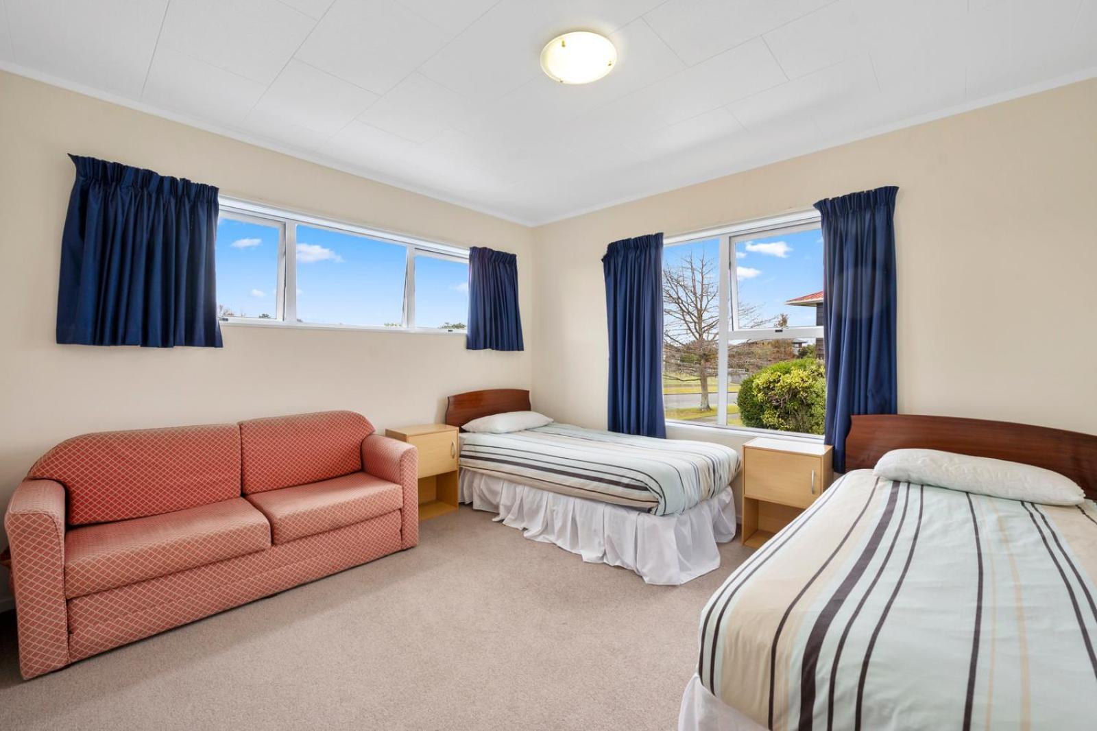 The White House - Taupo Holiday Home Екстериор снимка